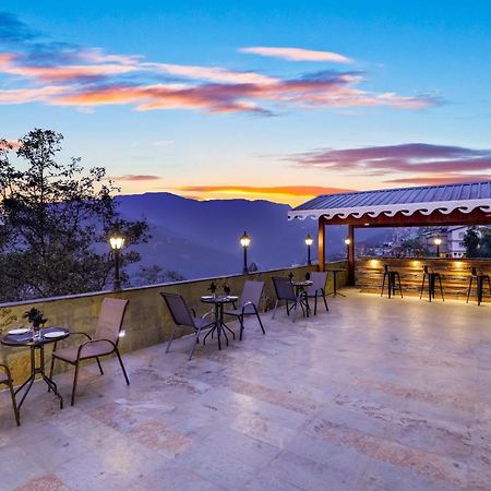 Mount Himalayan Hotel ガントク エクステリア 写真
