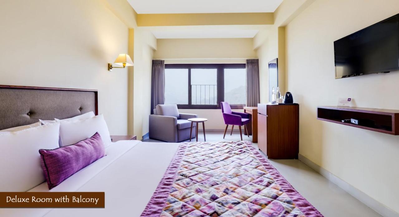 Mount Himalayan Hotel ガントク エクステリア 写真